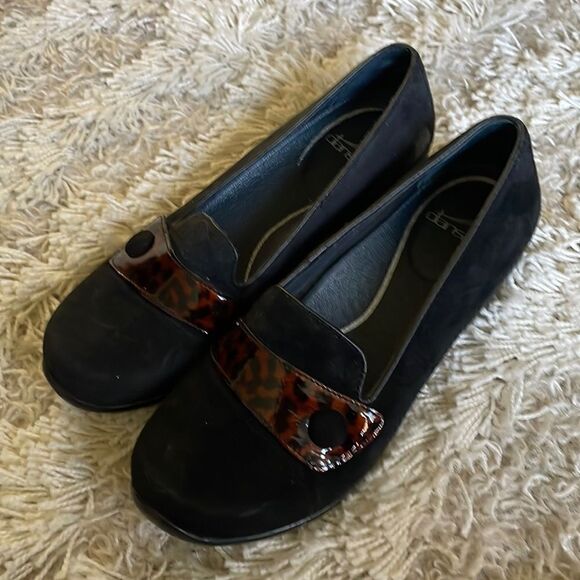 Dansko black suede loafers size 6-6.5 EUR 37 - Picture 1 of 10